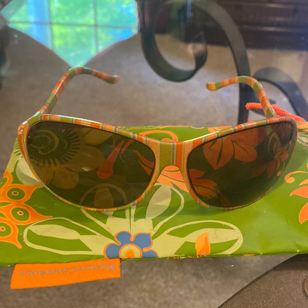 BeautiControl Designed Sunglasses - never worn!